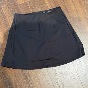 Old Navy Black Skort Medium with Pockets